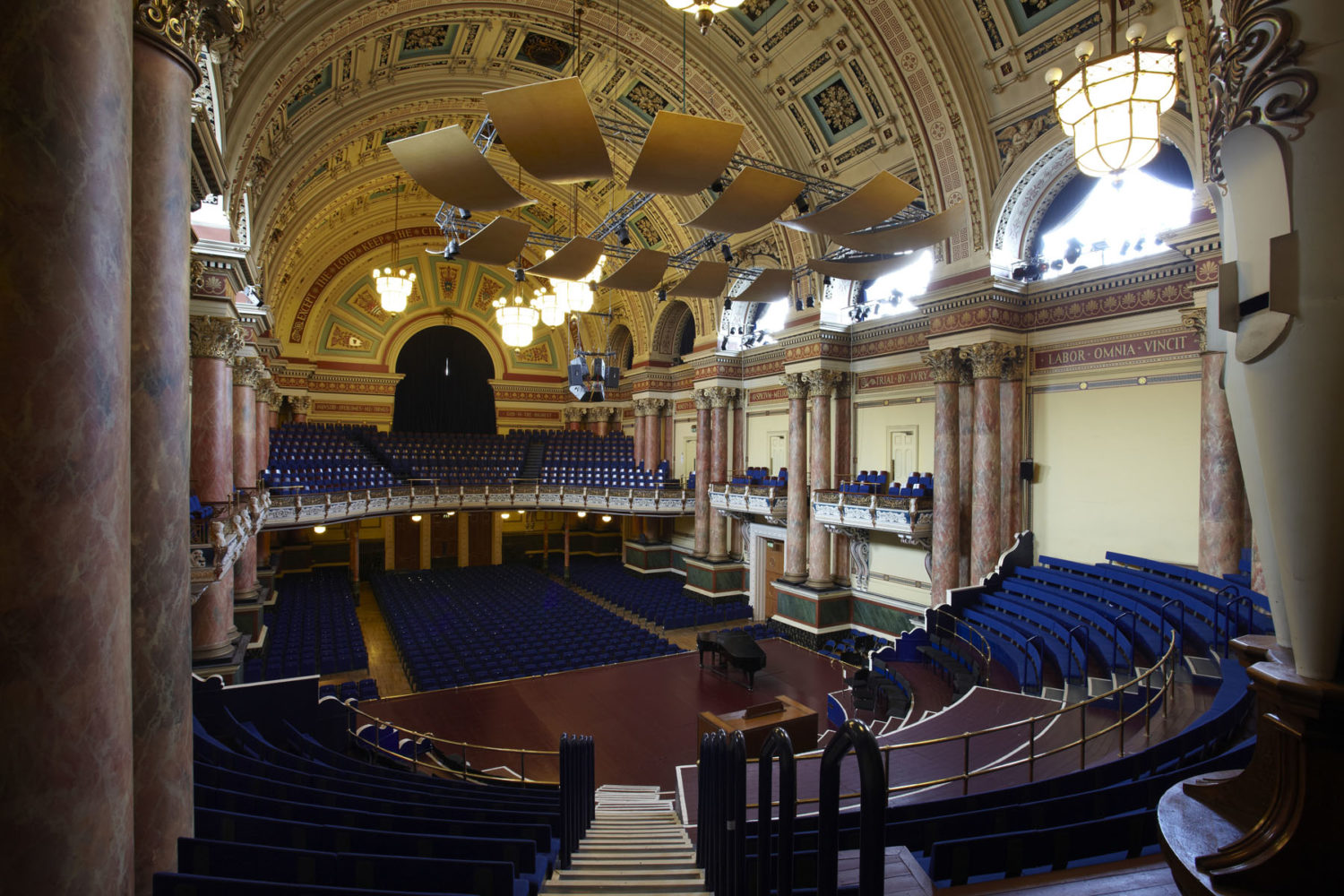 leeds-town-hall-screen-yorkshire